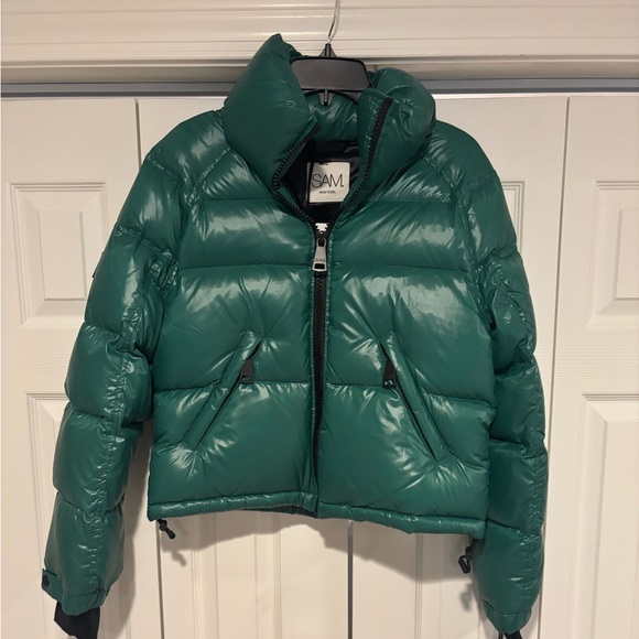 SAM. | Freestyle Cropped Puffer Coat - Picture 7 of 9